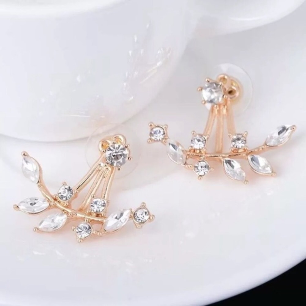 ⚜️𝟯𝟬%𝗢𝗙𝗙 𝗯𝘂𝗻𝗱𝗹𝗲𝘀 𝟯+⚜️ NEW Floral Rhinestone Jacket Earrings - Picture 10 of 16